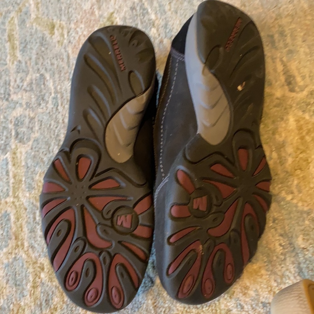 Merrels, 8.5 - Picture 6 of 6